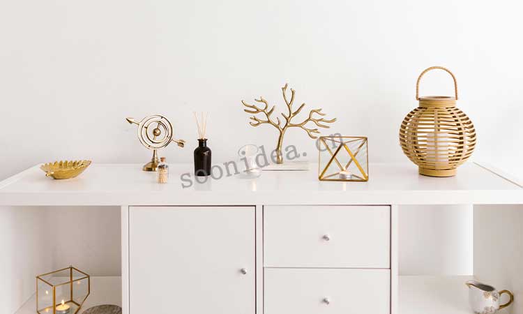 Truck door seals chair