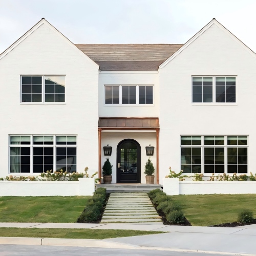 Textured paint offers a variety of textures and colors that can be adjusted, and it is UV resistant, weather resistant, waterproof, and mildew resistant.